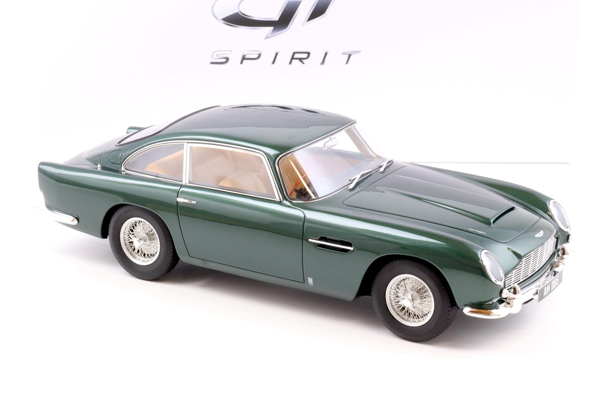 1:12 GT Spirit ZM033 Aston Martin DB5 Coupe green metallic