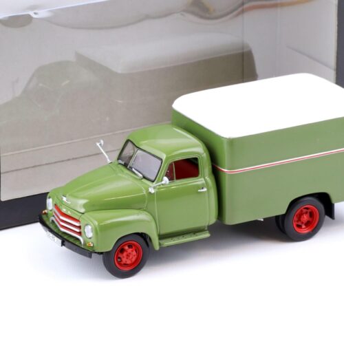 1:43 Minichamps Opel Blitz 1,75t Kofferwagen green/ black