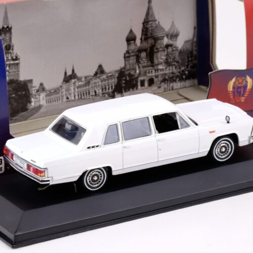 1:43 IST Models 1978 GAZ 14 Chaika white - Image 2