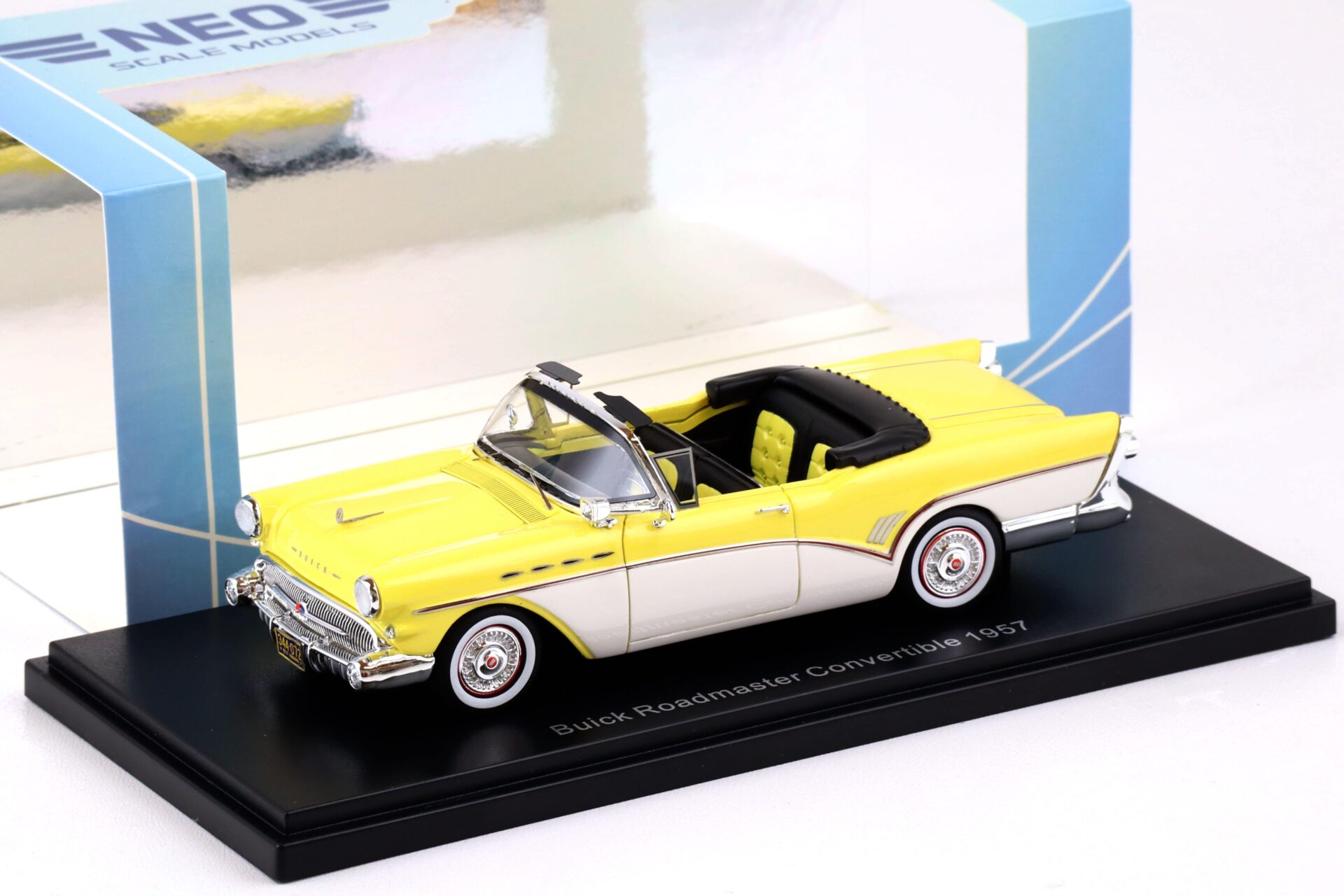 ID 73629 orig.jpg 1:43 NEO 1957 Buick Roadmaster Convertible light yellow / white