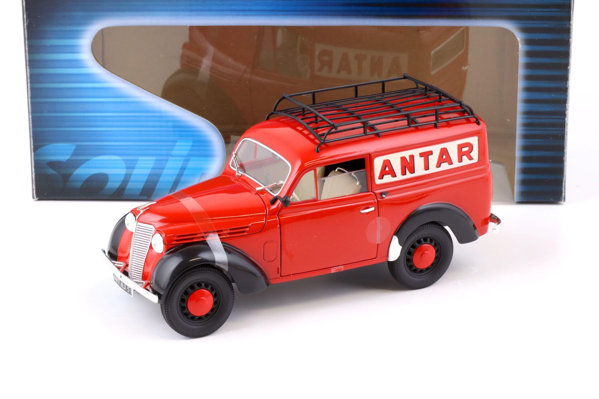 ID 74056 orig.jpg 1:18 Solido Renault Juva 4 Utilitaire ANTAR red