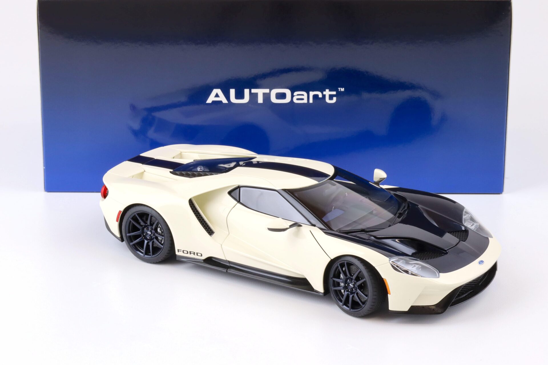 1:18 AUTOart Ford GT ´64 Prototype Heritage Edition 2022 white/ blue 72926