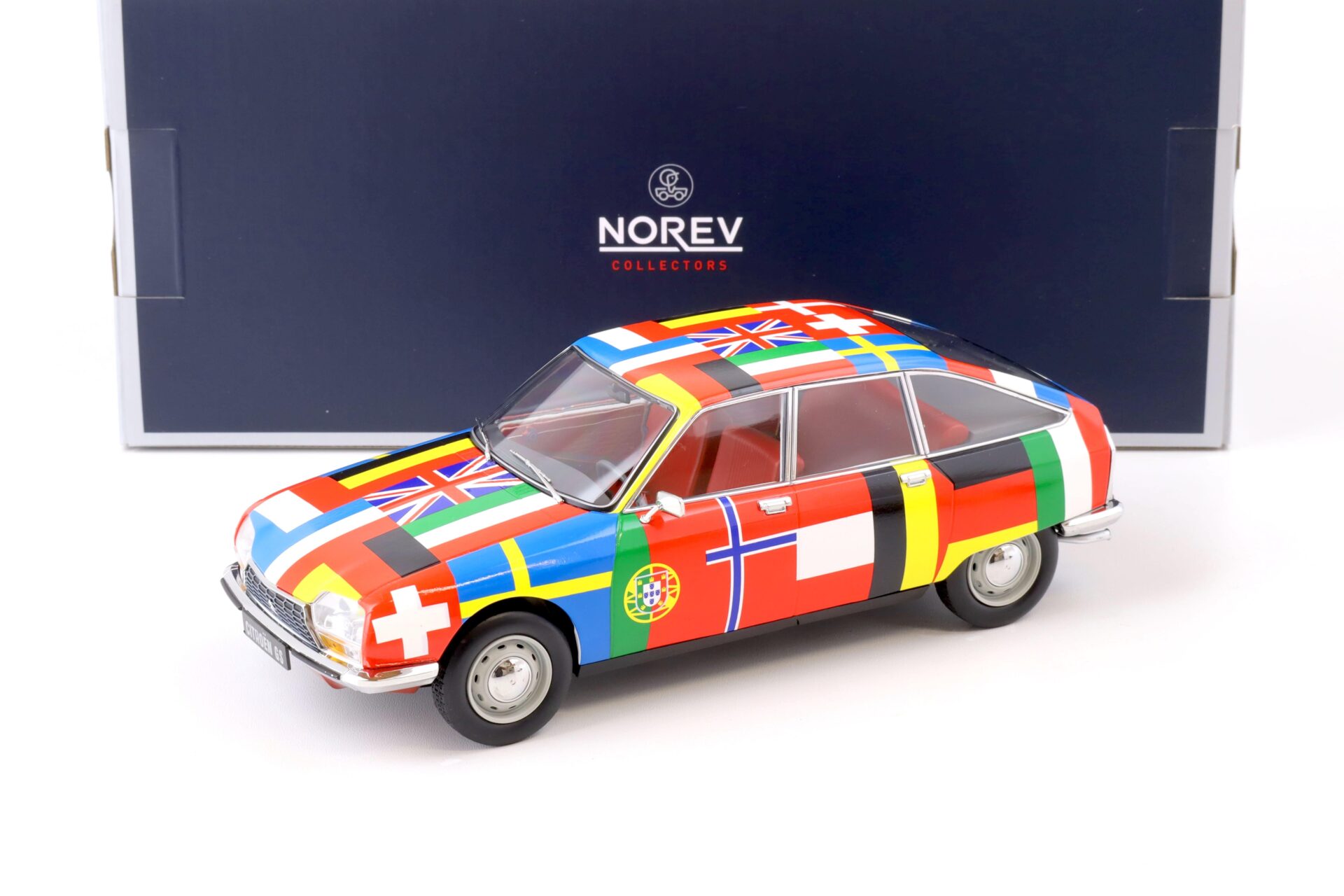 ID 74543 orig.jpg 1:18 Norev Citroen GS 1972 FLAGS - 2nd Release 181667