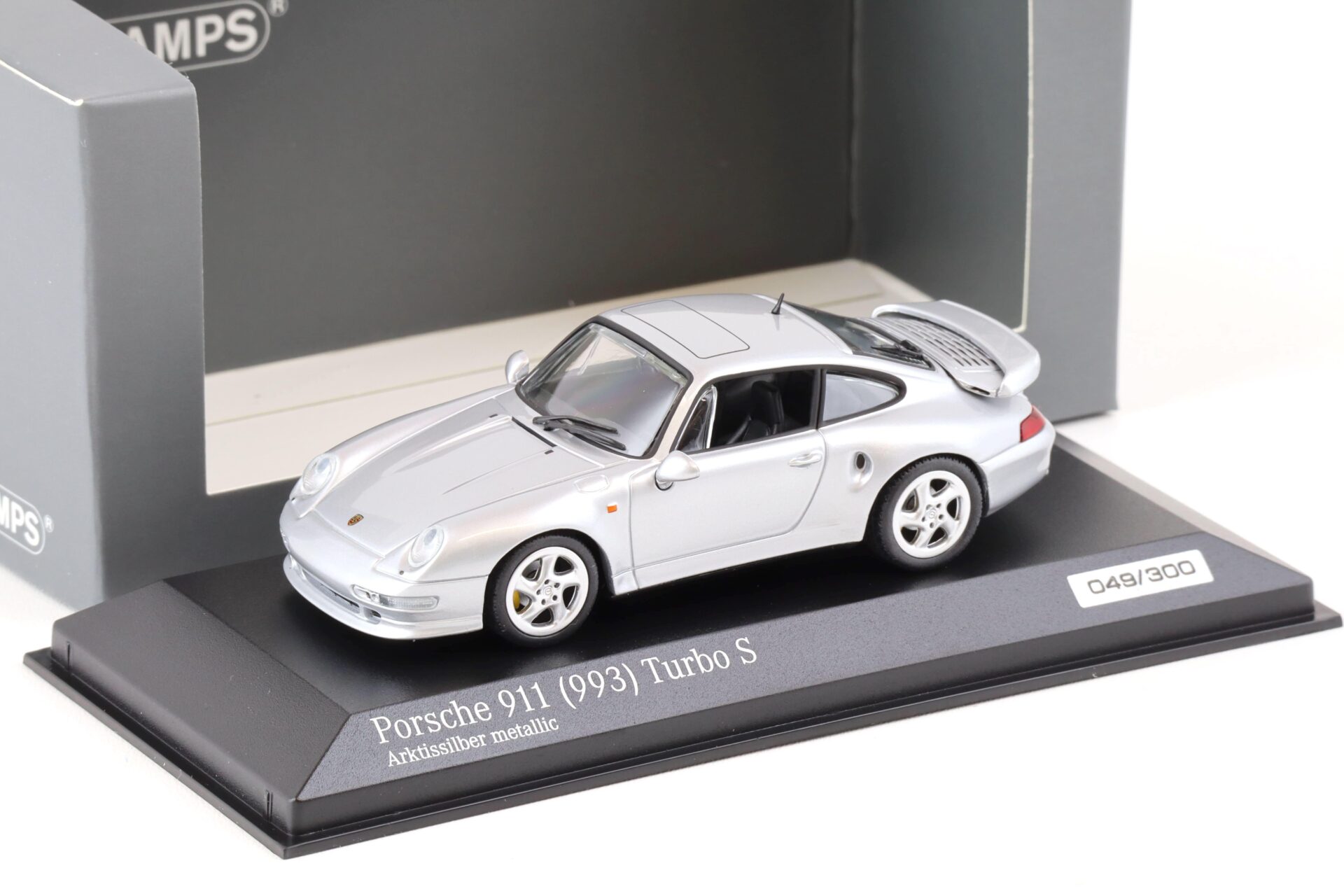 1:43 Minichamps Porsche 911 (993) Turbo S Coupe Arktis silver - CA04316002