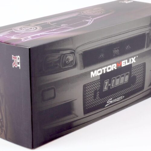 1:18 Motorhelix Nissan Skyline GT-R (R34) Z-Tune Nismo white + engine M83407