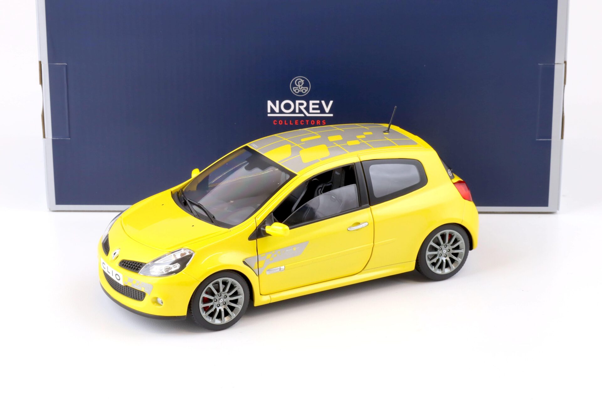 ID 75379 orig.jpg 1:18 Norev Renault Clio R.S. F1 Team 2007 Sirius yellow