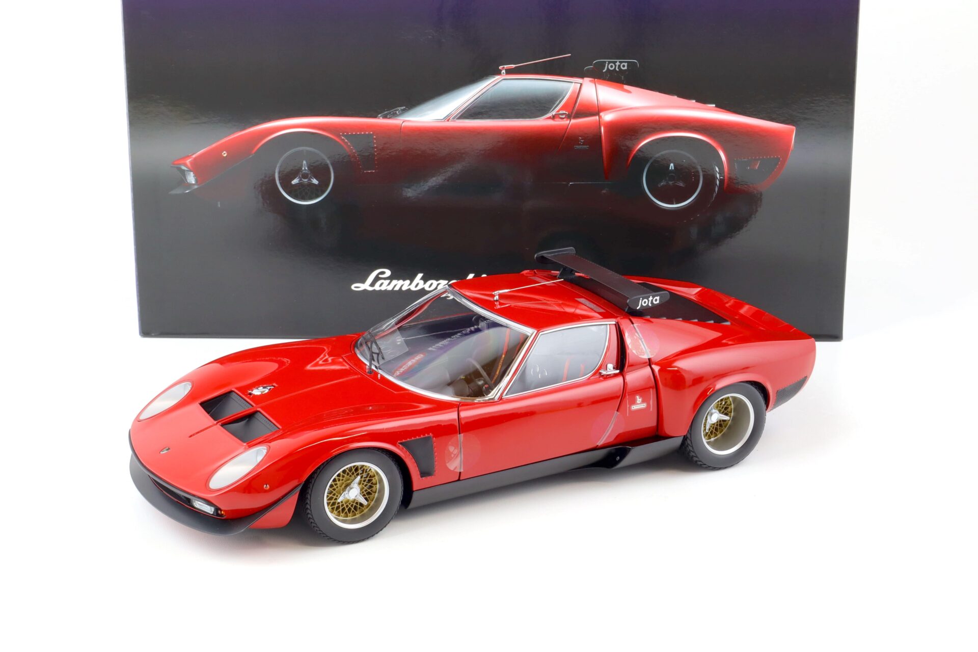 ID 75857 orig.jpg 1:12 Kyosho Lamborghini JOTA SVR Coupe red 08623R Diecast