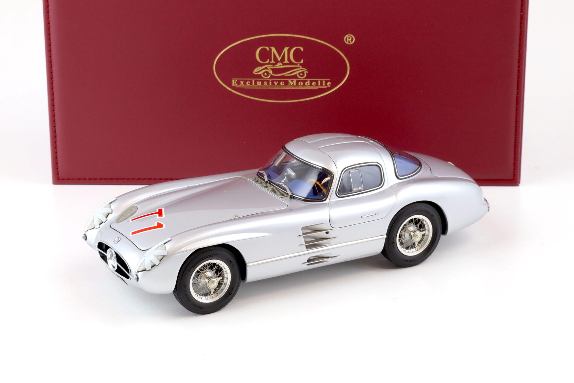 ID 75996 orig.jpg 1:18 CMC Mercedes 300 SLR Uhlenhaut Coupe 1955 RAC Tourist Trophy #T1 M-245