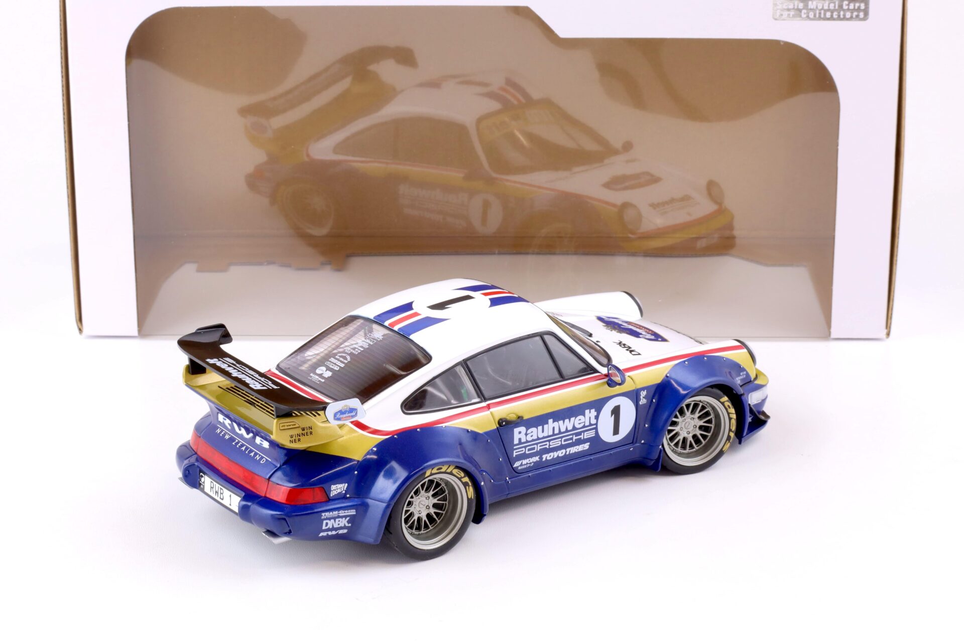 1:18 Solido Porsche 911 (964) RWB Rauhwelt #1 Rothmans Design white/blue
