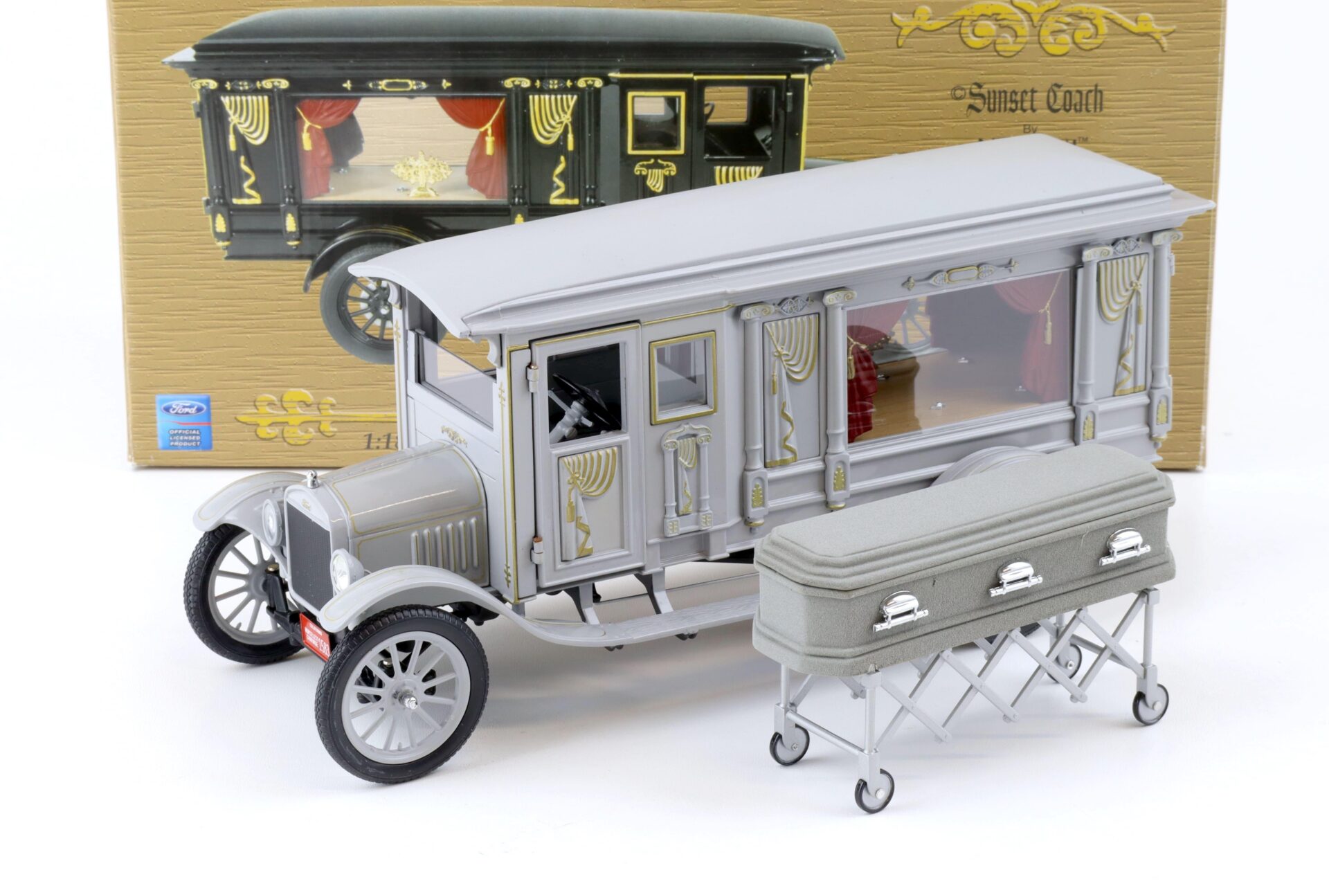 ID 76277 orig.jpg 1:18 Precision Miniatures Sunset Coach 1921 Ford Model T Hearse grey