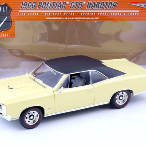 1:18 Highway61 Pontiac GTO Hardtop Coupe yellow/ vinyl roof 1966