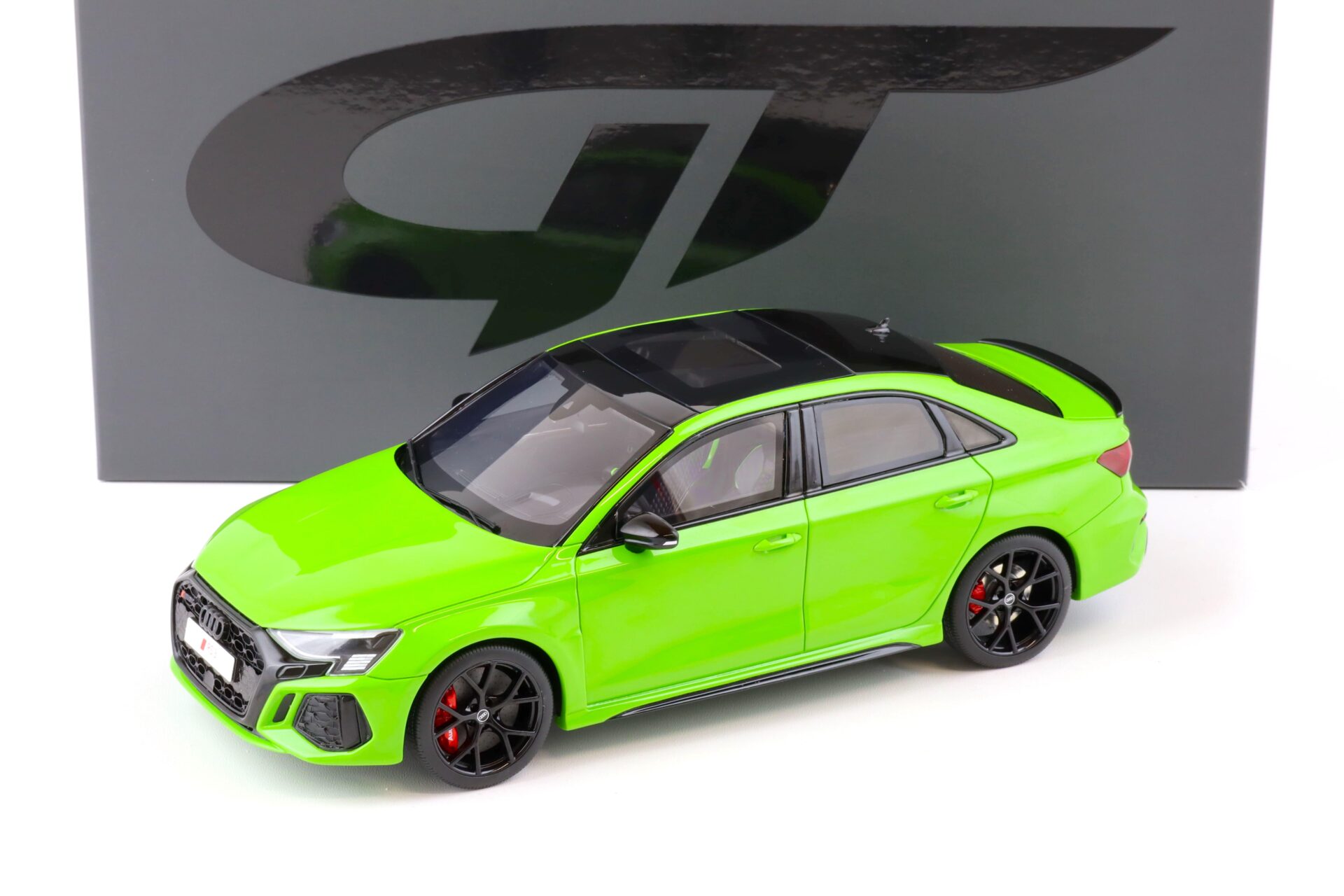 1:18 GT Spirit GT414 Audi RS3 Limousine 2021 green