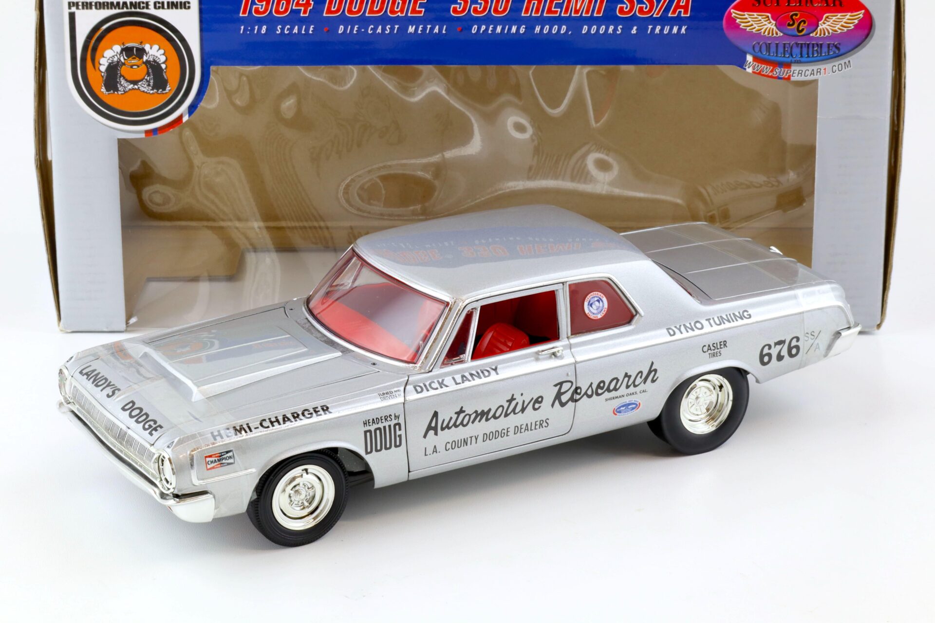 ID 79125 orig.jpg 1:18 Highway61 Supercar 1964 Dodge 330 Hemi SS/A Dick Landy 676 SS/A silver