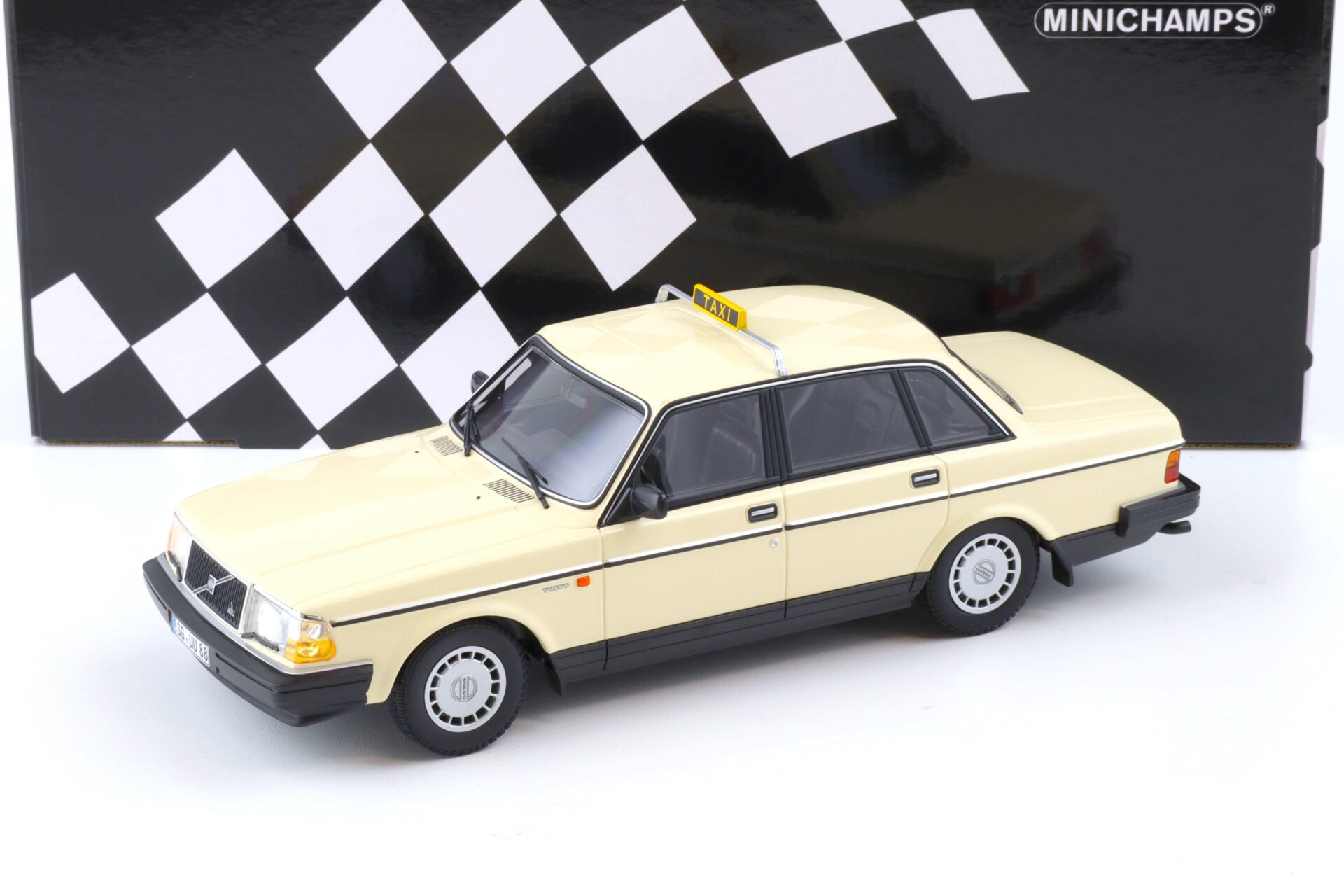ID 79511 orig.jpg 1:18 Minichamps Volvo 240 GL Limousine 1986 beige TAXI - Limited 300 pcs.