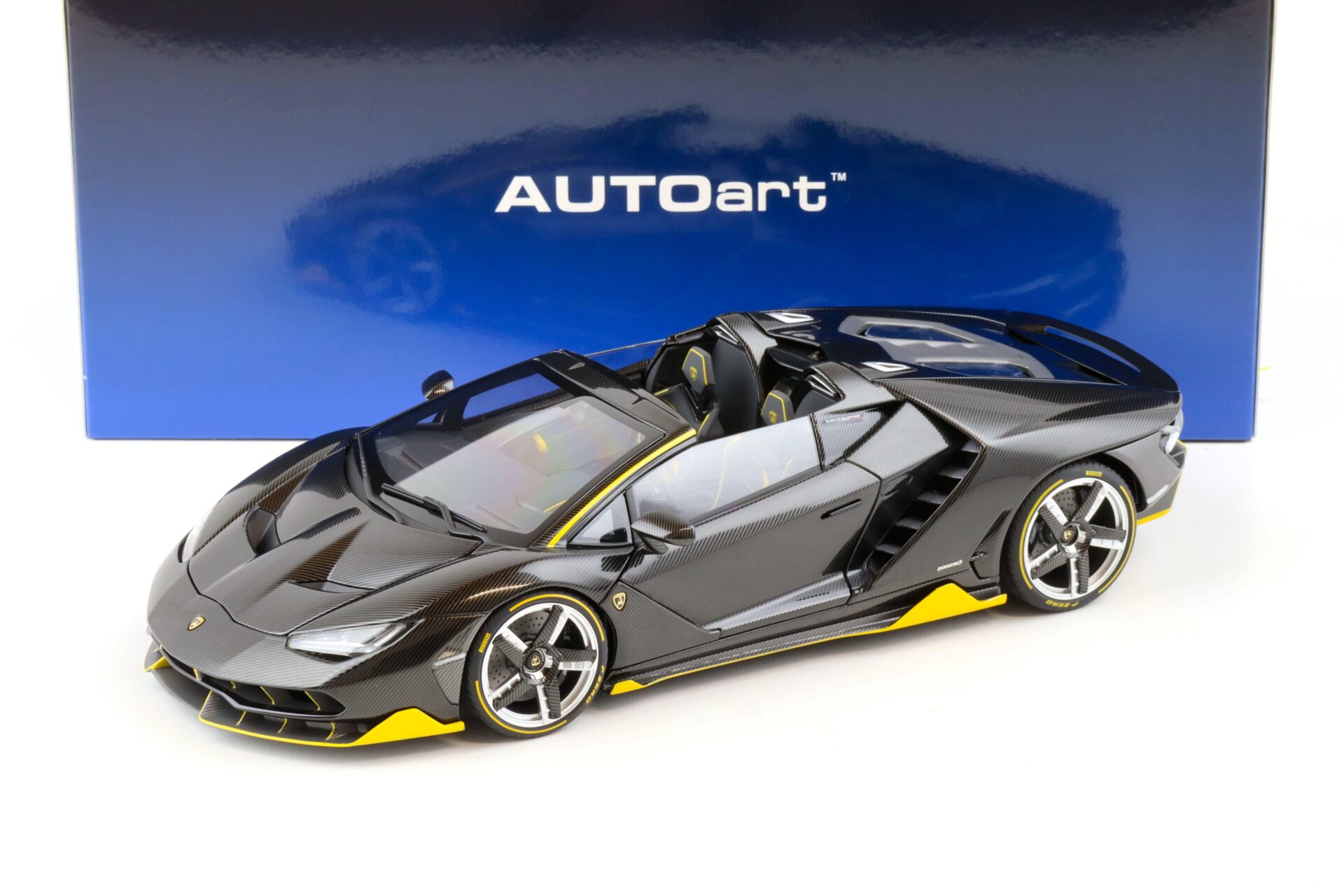 1:18 AUTOart Lamborghini Centenario Roadster Clear Carbon with yellow accents 79119