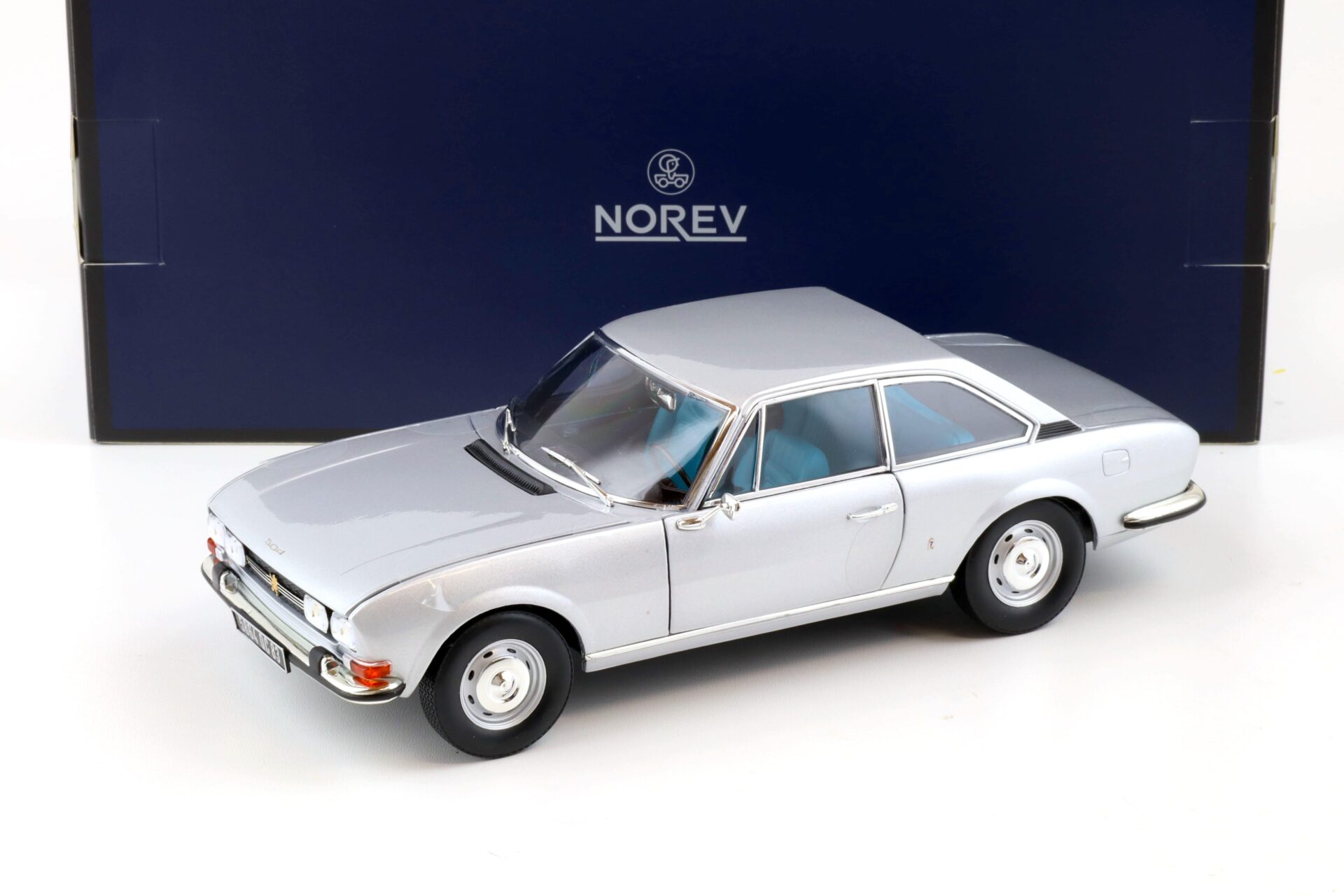 ID 80479 orig.jpg 1:18 Norev Peugeot 504 Coupe 1969 silver - Limited 250 pcs.