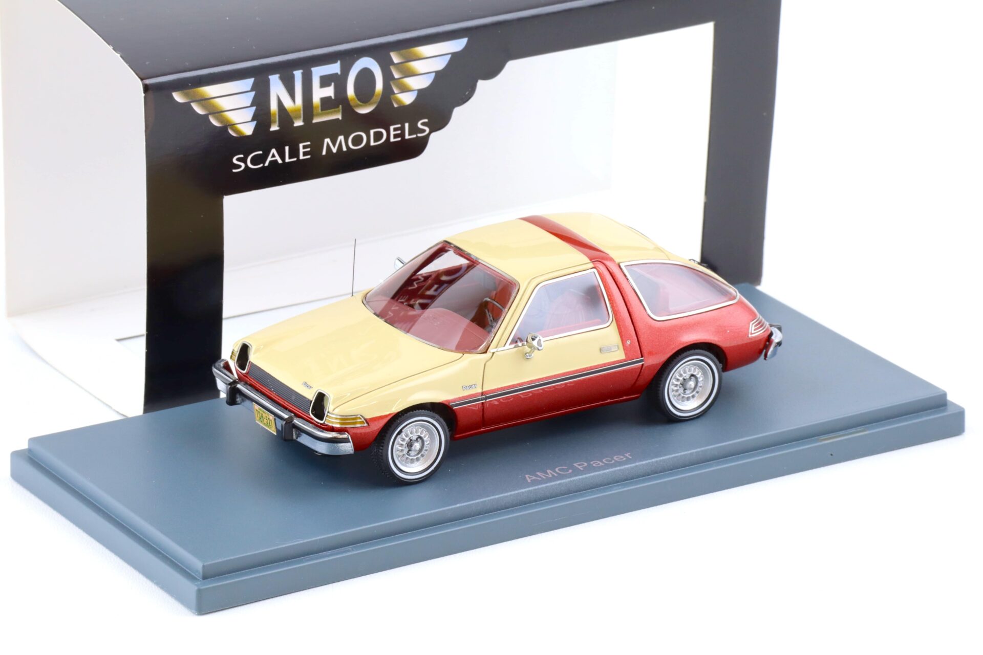 ID 80840 orig.jpg 1:43 NEO AMC Pacer metallic brown/ creme 1975