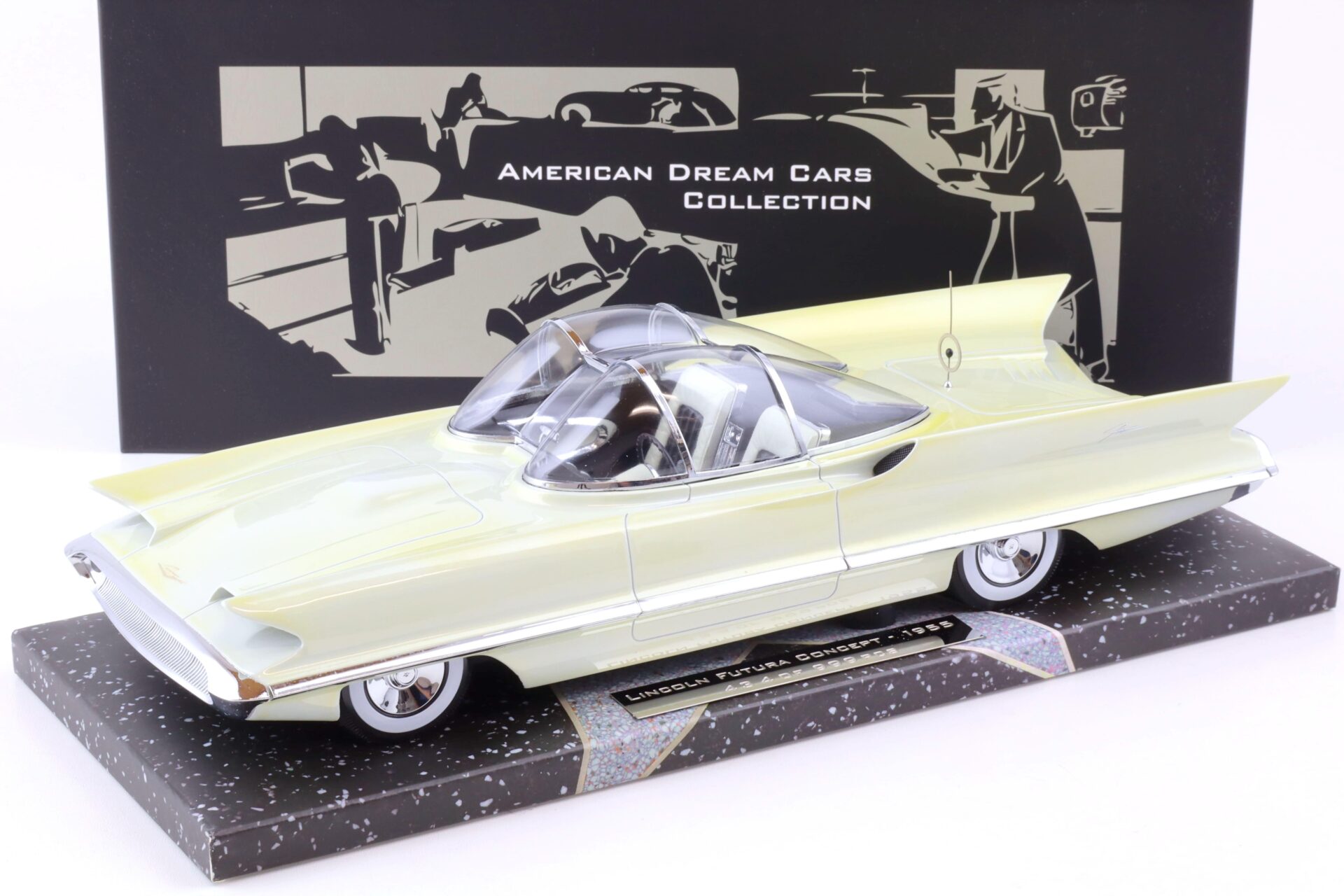 ID 81535 orig.jpg 1:18 Minichamps 1955 Lincoln Futura Concept white American Dream Cars Collection