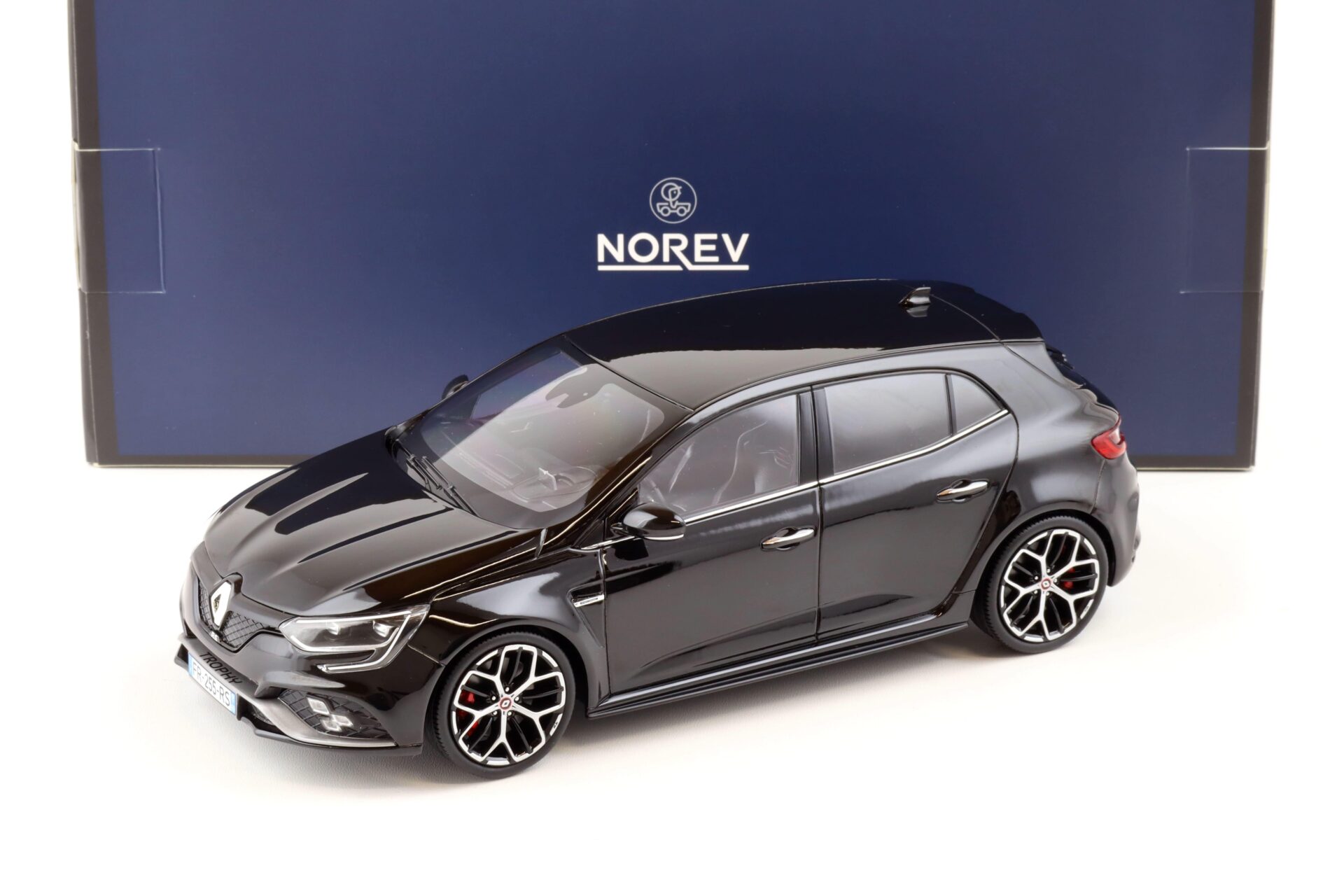 ID 82100 orig.jpg 1:18 Norev Renault Megane R.S. Trophy 2019 Diamond black - Limited 300 pcs.