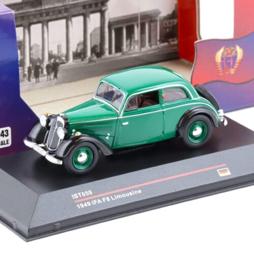 1:43 IST Models IFA F8 Limousine 1949 green/ black