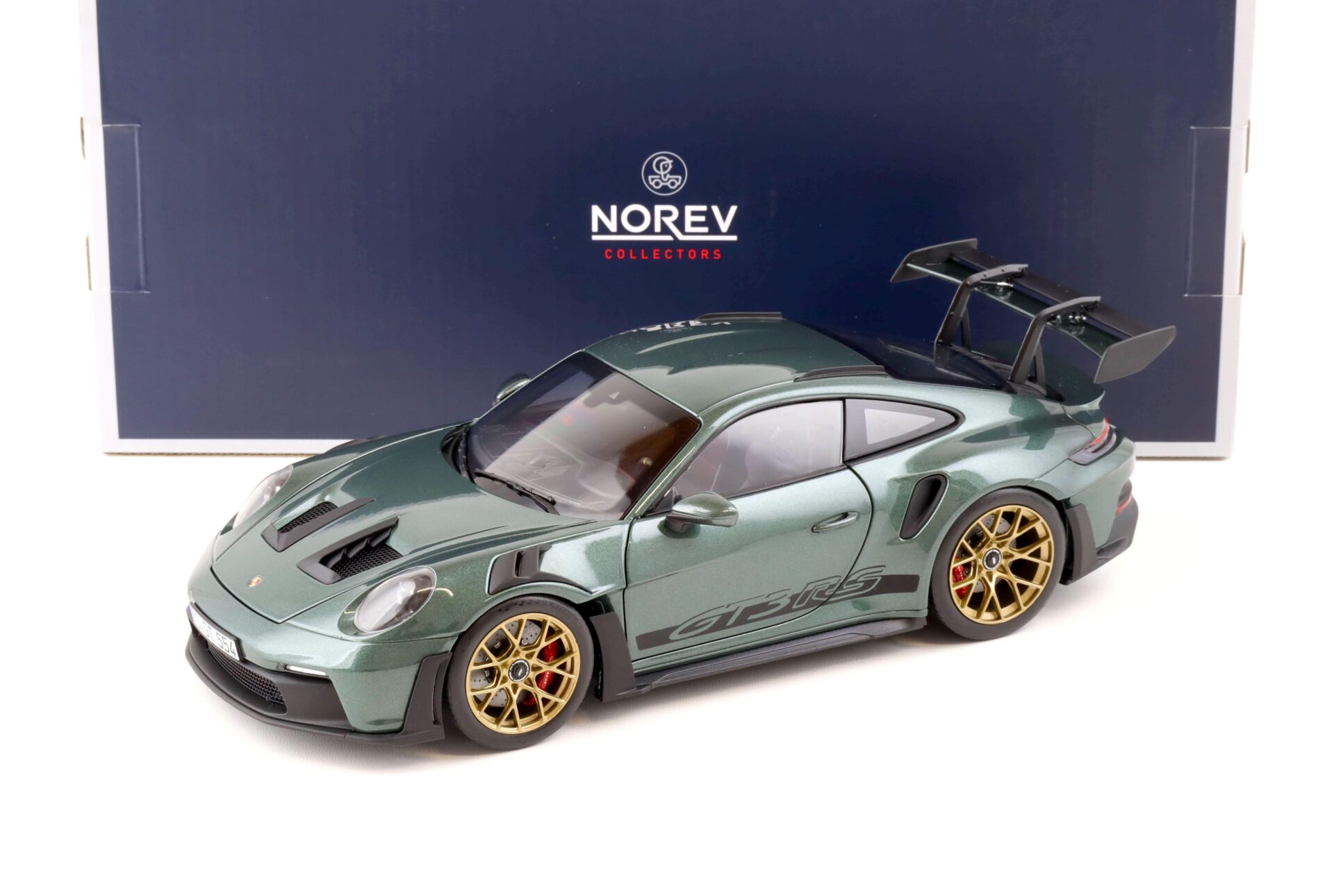 ID 82356 orig.jpg 1:18 Norev Porsche 911 (992) GT3 RS Coupe 2022 Malachite green metallic - Limited 504 pcs.