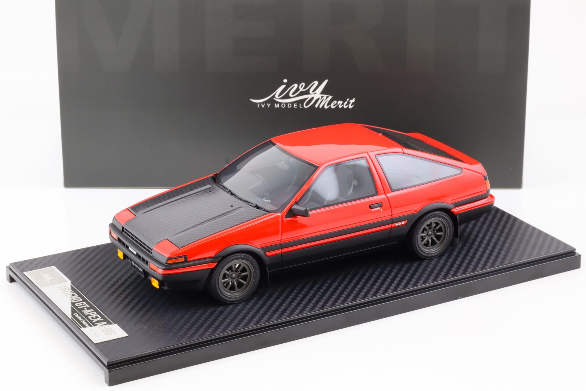 ID 82948 orig.jpg 1:18 Ivy Model Merit Toyota Trueno GT-APEX AE86 red with Carbon hood - Limited 99 pcs.