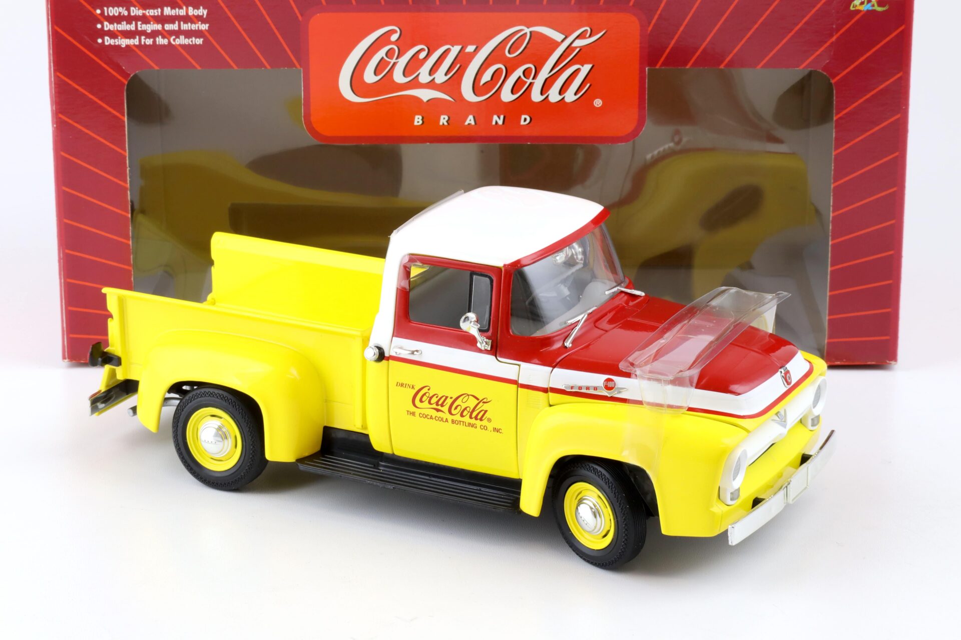 1:18 Johnny Lightning 1956 Ford Pickup COCA COLA yellow/ red/ white