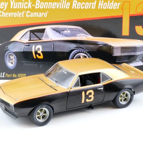1:18 GMP Chevrolet Camaro 1967 Bonneville Record #13 Smokey Yunick black/ gold