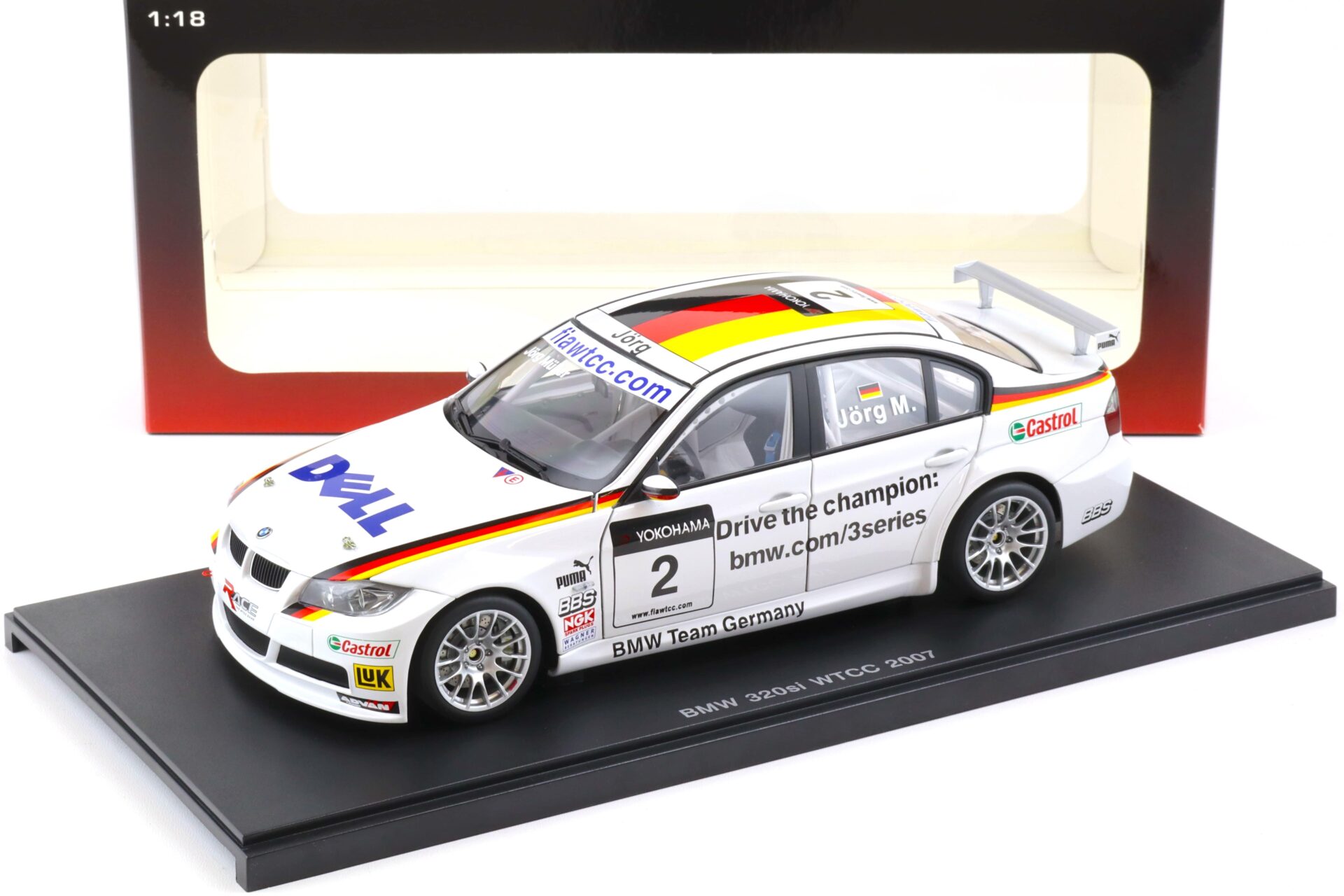 1:18 AUTOart BMW 320Si WTCC 2007 Team Germany #2 J.Müller 80747