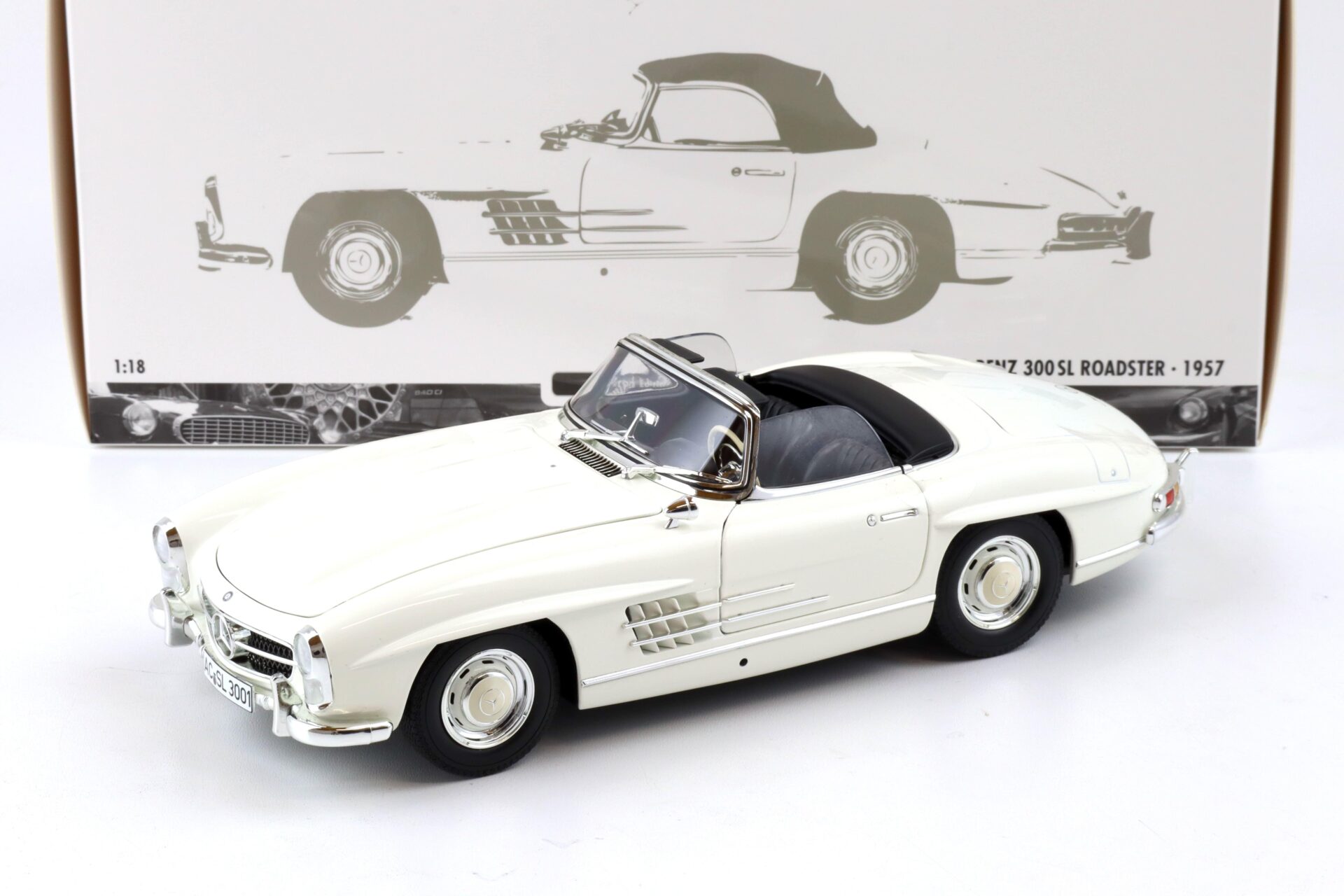 ID 84121 orig 1.jpg 1:18 Minichamps Mercedes 300 SL Roadster (W198 II) with Softtop 1957 white