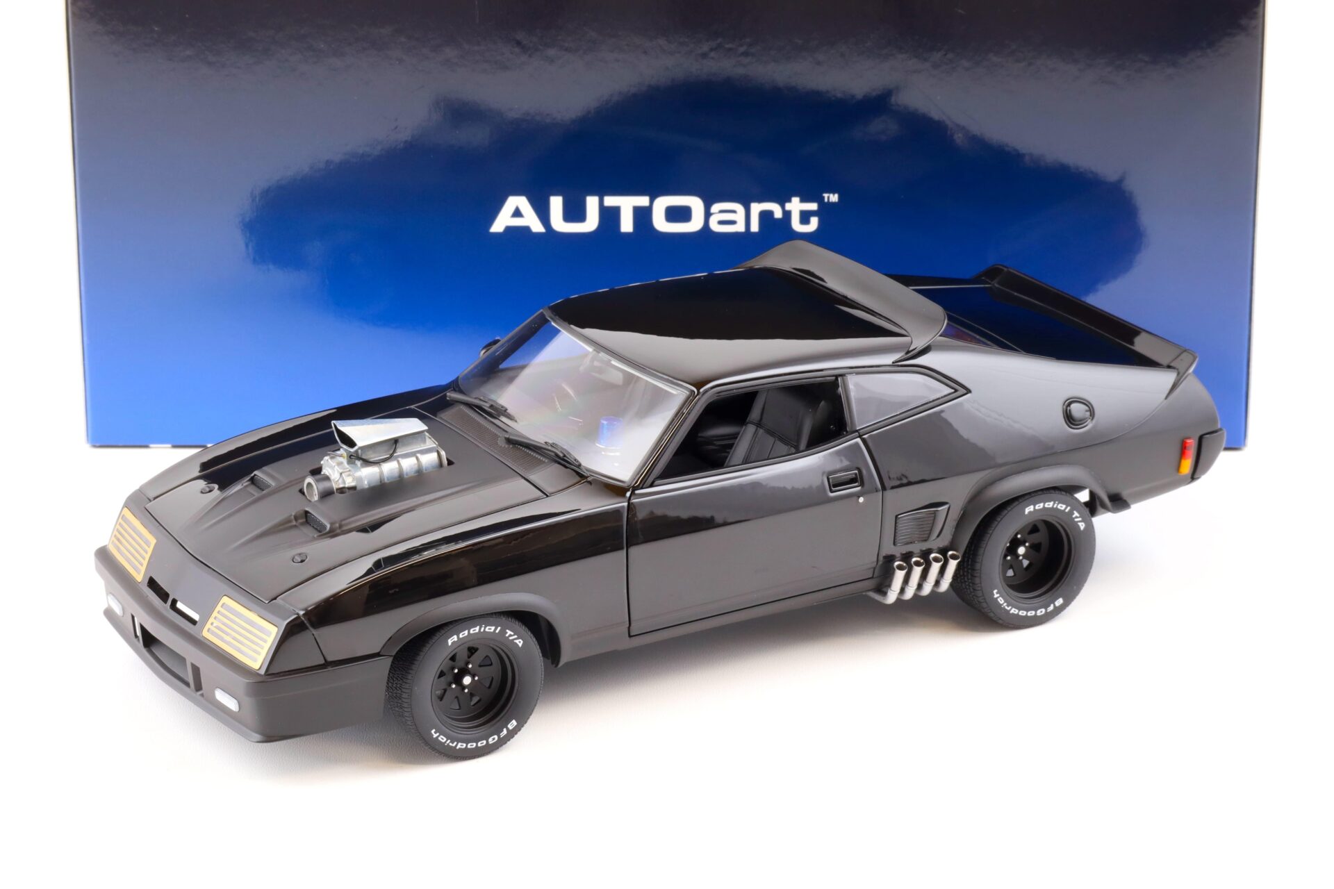 ID 84164 orig.jpg 1:18 AUTOart Ford XB Falcon Tuned Version Black Interceptor MAD MAX black