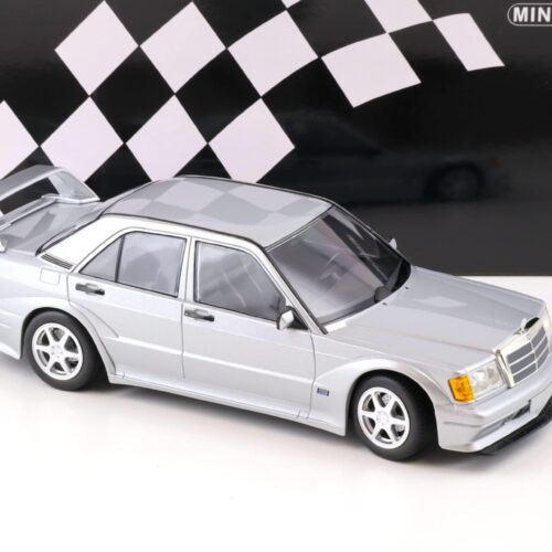1:18 Minichamps Mercedes 190E 2.5-16 EVO 2 silver metallic 1990 - Image 2