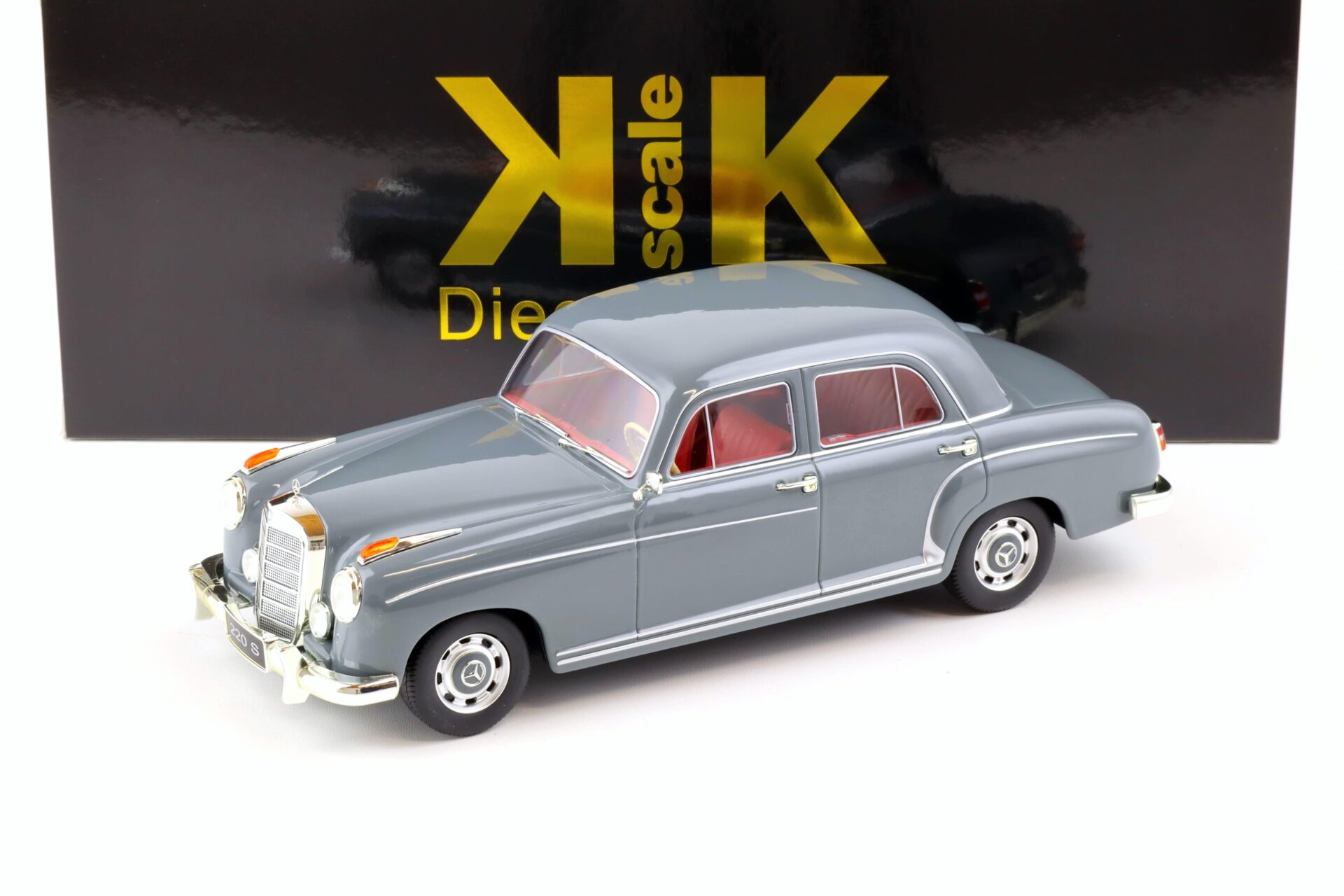 1:18 KK-Scale Mercedes 220 S Limousine light grey 1956