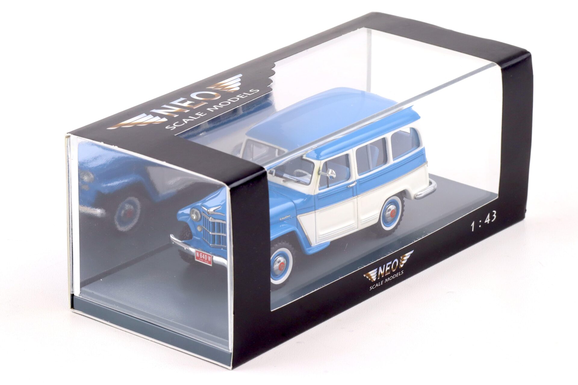 1:43 NEO Willys Jeep Station Wagon blue/ white 1954