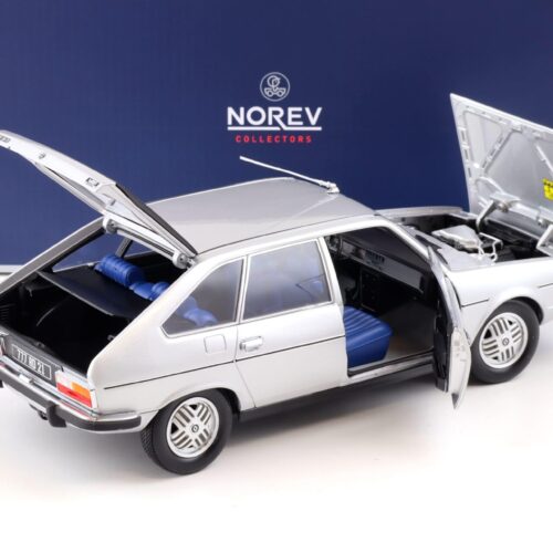 1:18 Norev Renault 30 TX 1979 silver metallic 185272 - Image 4
