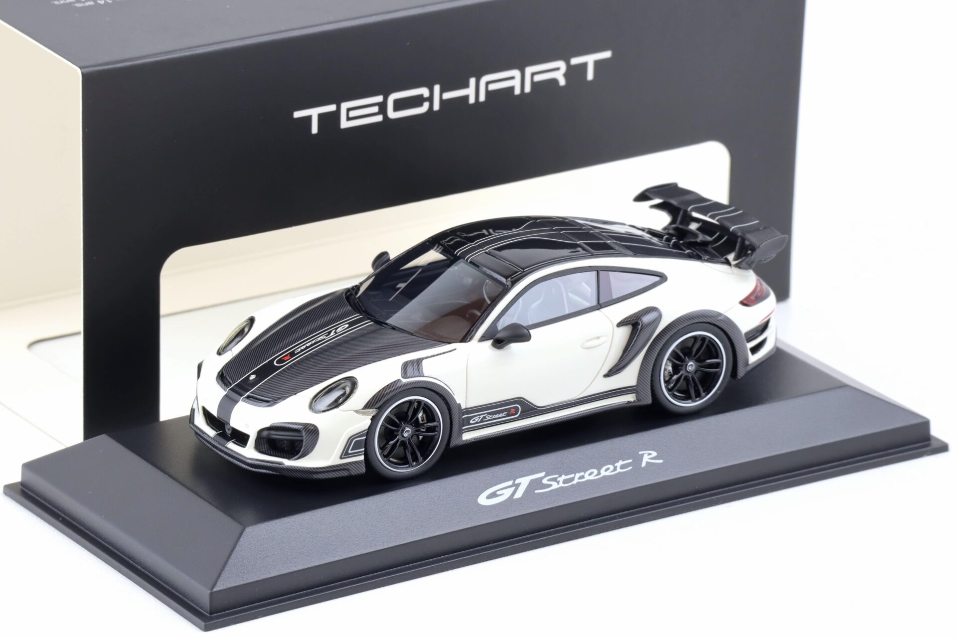 ID 85748 orig.jpg 1:43 TECHART Collection Porsche 911 (991) Techart GTStreet R Coupe white