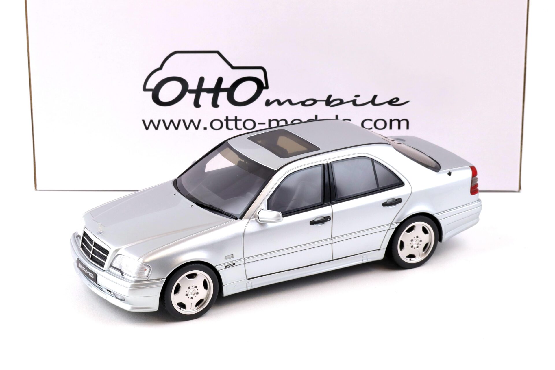ID 85841 orig.jpg 1:18 OTTO mobile OT443 Mercedes C36 AMG (W202) Limousine silver 1990