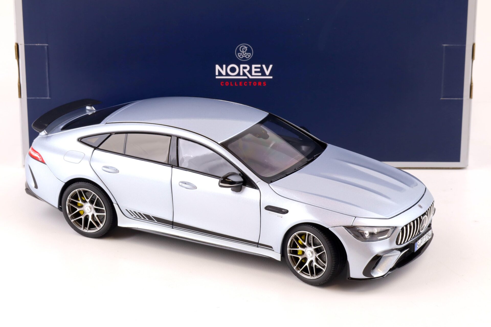 1:18 Norev Mercedes AMG GT 63 S 4Matic silver metallic 2021