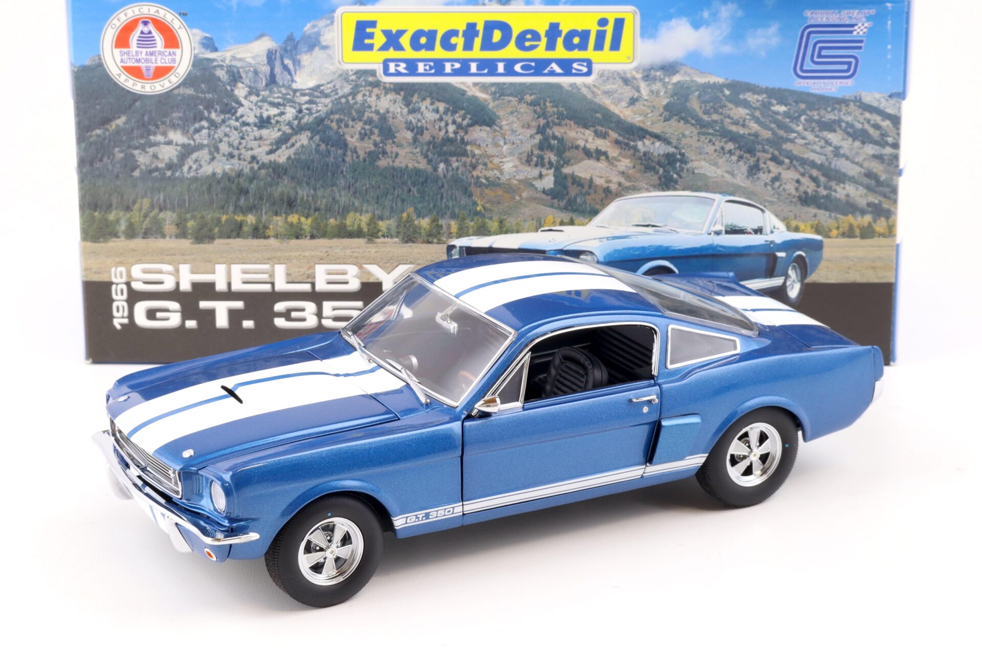 ID 86031 orig.jpg 1:18 Exact Detail Shelby GT 350 Coupe 1966 blue/ white stripes WCC116