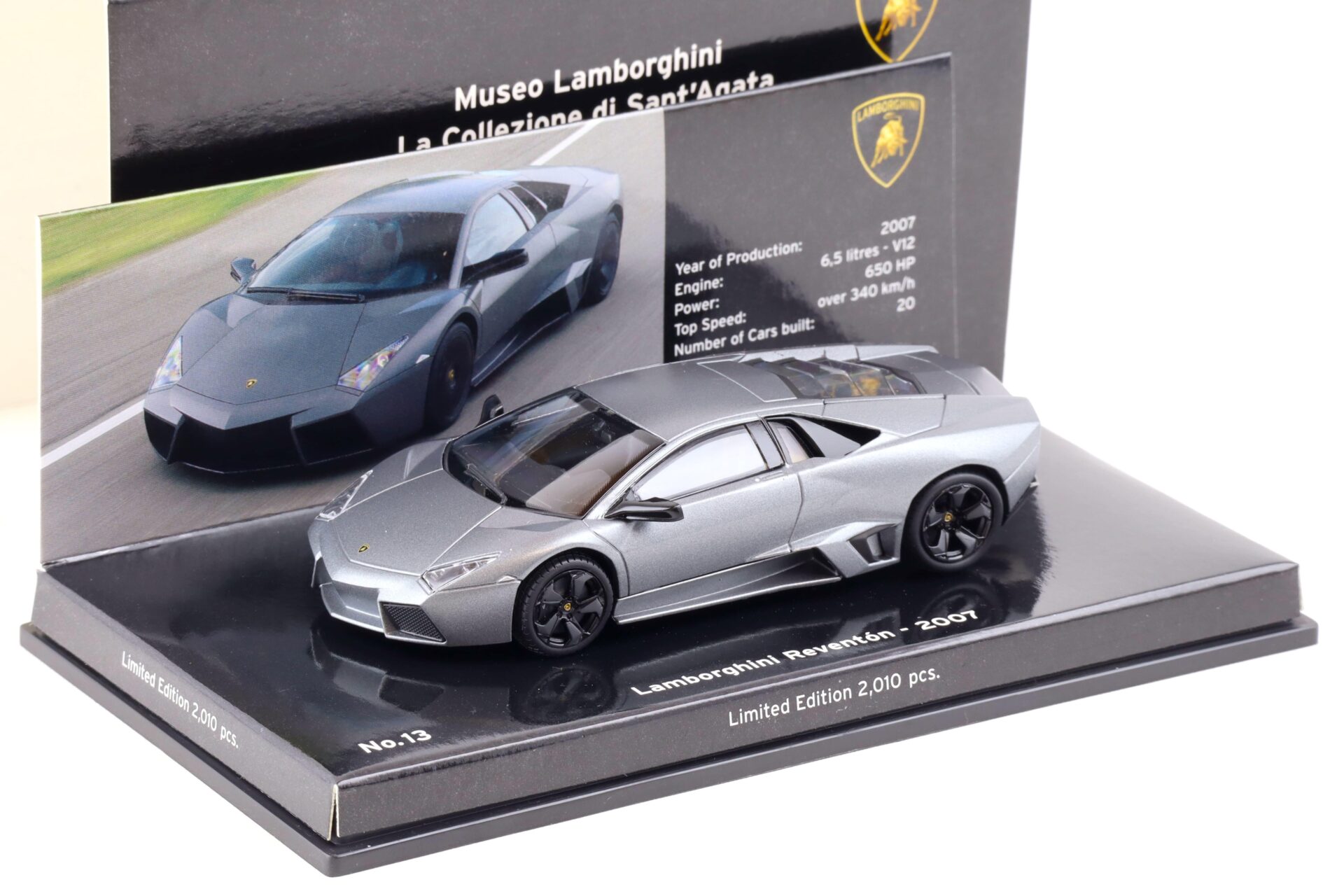 ID 86200 orig.jpg 1:43 Minichamps Lamborghini Reventon 2007 matt grey Museo Collezione