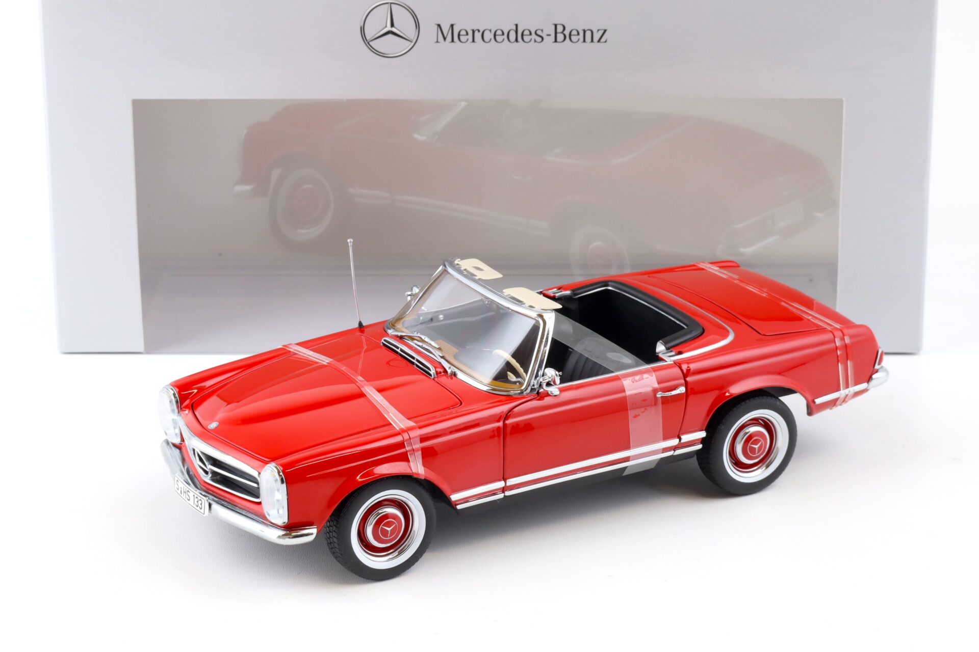 1:18 Norev Mercedes 230SL W112 Pagode red with black Hardtop DEALER VERSION