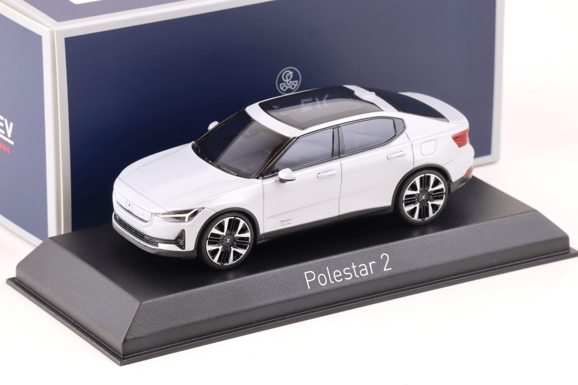 1:43 Norev 2024 Polestar 2 Magnesium metallic 872012