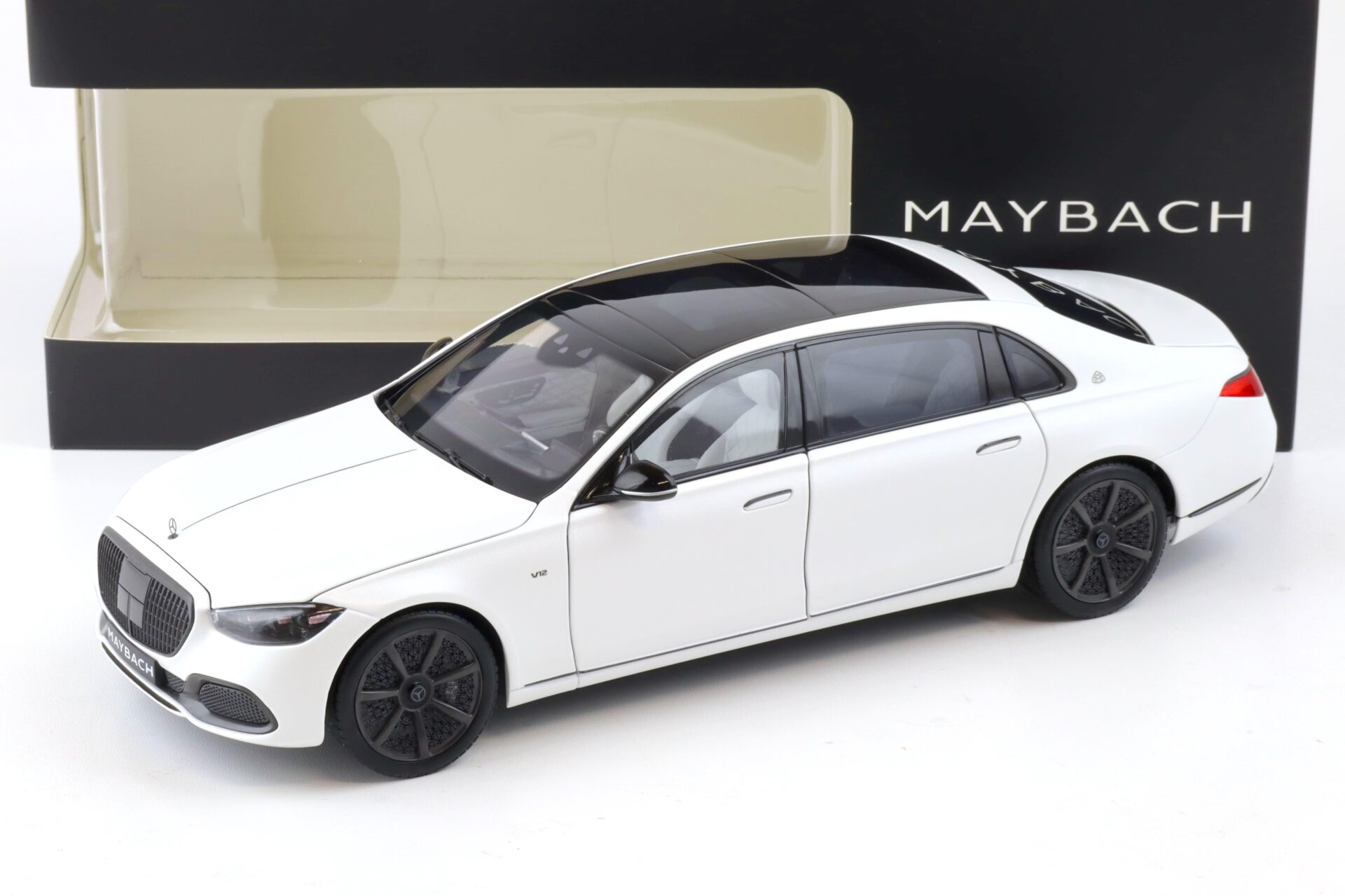 1:18 Norev Mercedes Maybach S680 Night Series X223 opalite white magno DEALER