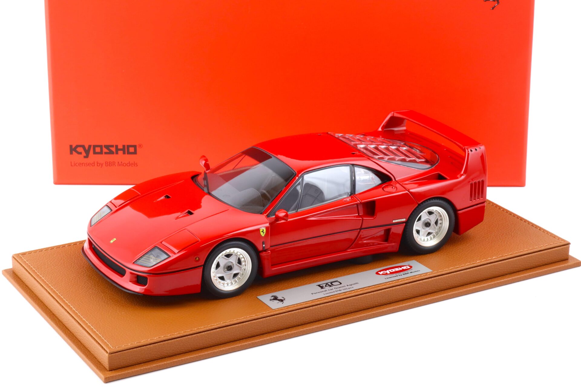 ID 87979 orig.jpg 1:18 BBR Kyosho Ferrari F40 Valeo S/N red personal car Gianni Agnelli with Showcase - Limited 300 pcs.