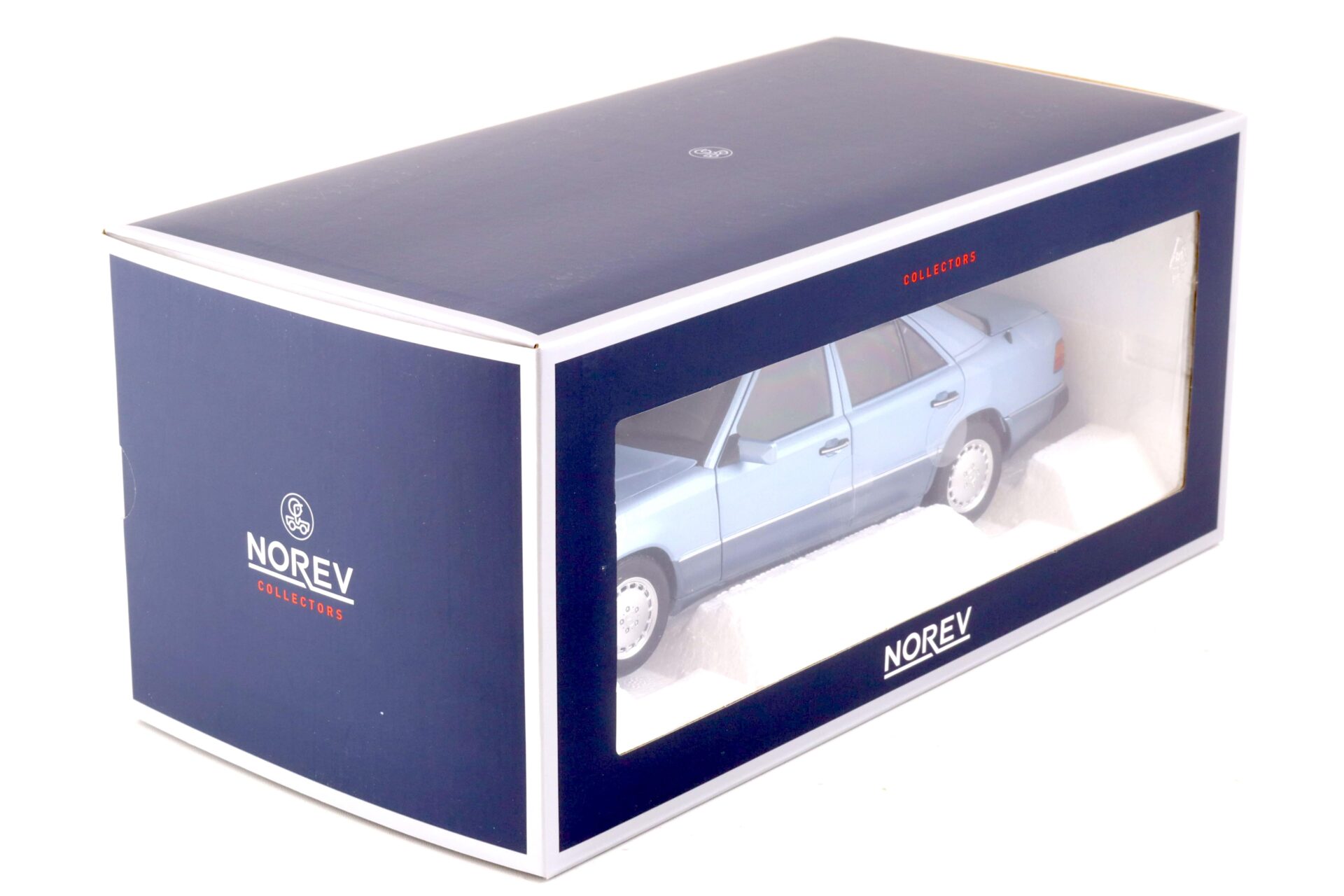 1:18 Norev Mercedes 230 E W124 Limousine 1990 light blue metallic 183945