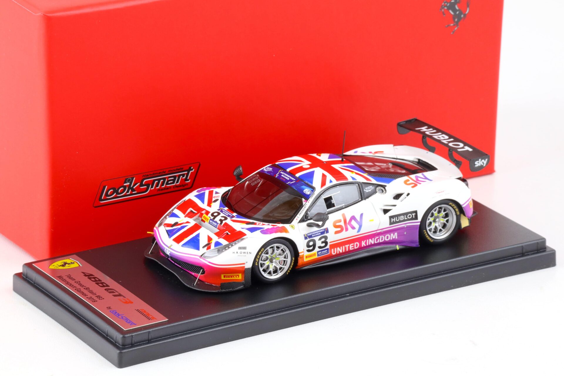 ID 88420 orig.jpg 1:43 LookSmart Ferrari 488 GT3 #93 Team Great Britain Motorsport Games 2019 LSRC079