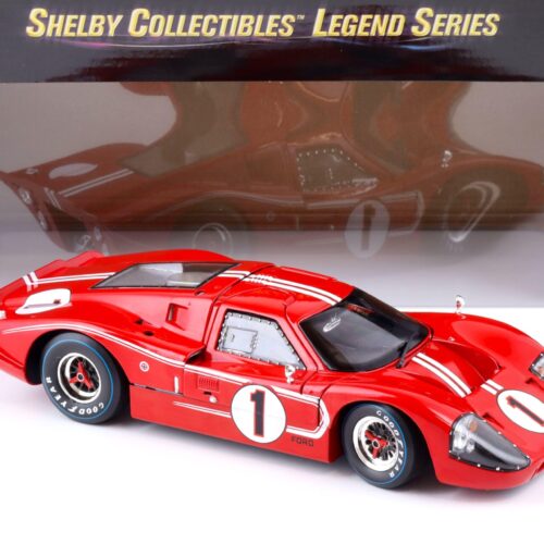 1:18 Shelby Collectibles Ford GT40 MKIV Winner 24h Le Mans 1967 Gurney/Foyt #1 - Image 2