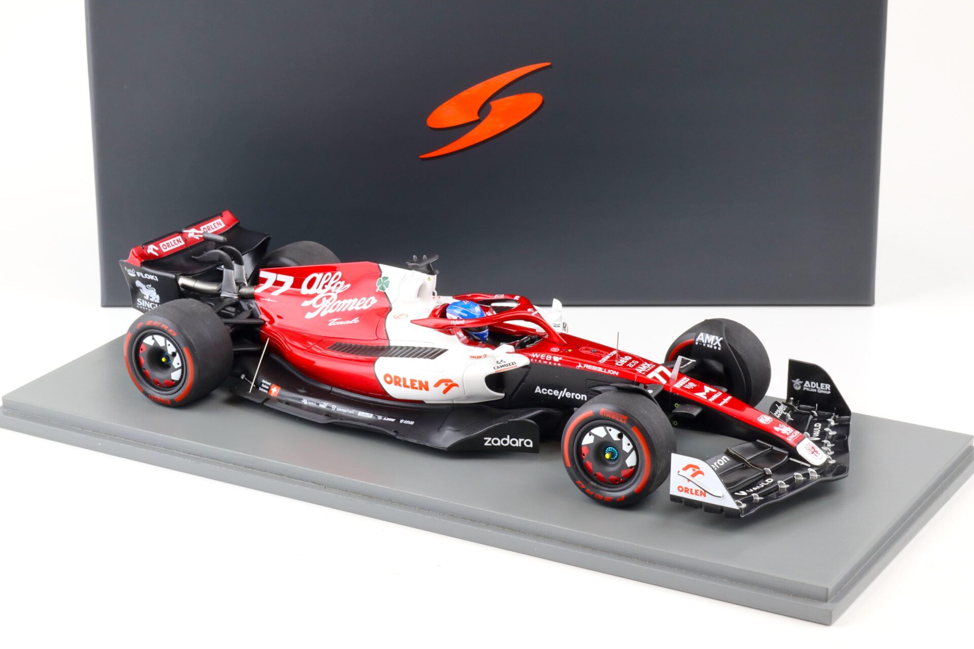 1:18 Spark Alfa Romeo F1 Team Orlen C42 - 6th Place 2022 Bahrain GP Bottas