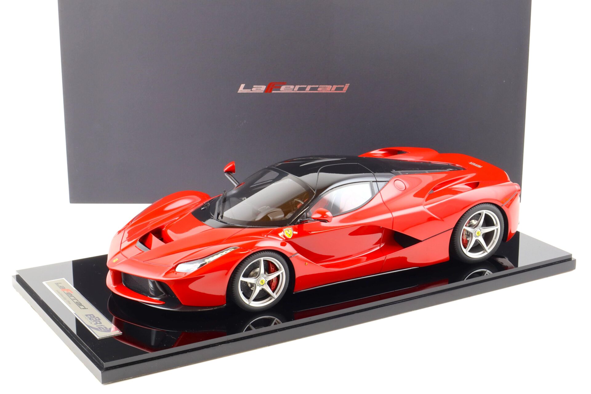ID 89370 orig.jpg 1:12 BBR Ferrari LaFerrari Geneve Motor Show 2013 red/ black roof - Limited 259 pcs.