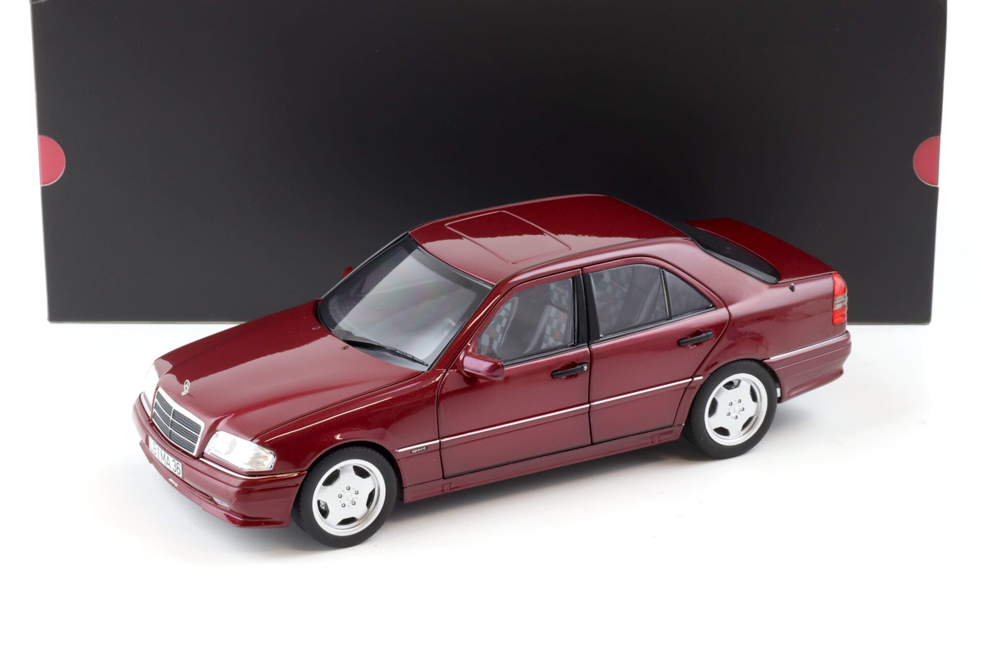 ID 89464 orig.jpg 1:18 Norev Mercedes C36 AMG W202 Limousine almandine red DEALER VERSION